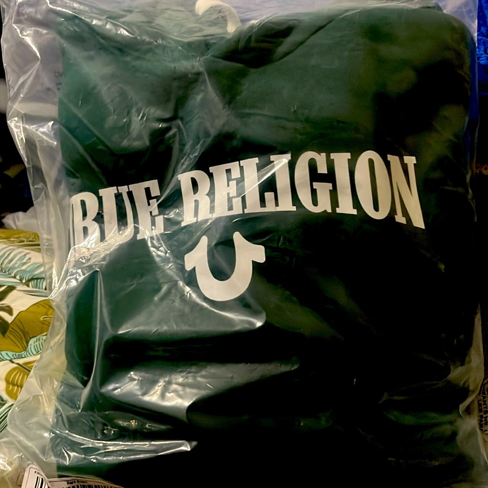 Medium true religion hoodie never worn